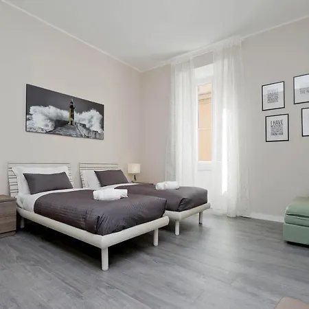 Vatican Museum Bright Up To 8 People Apartment