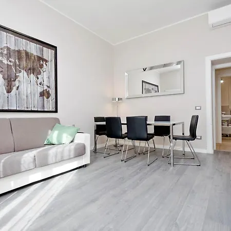 Vatican Museum Bright Up To 8 People Apartment Rome