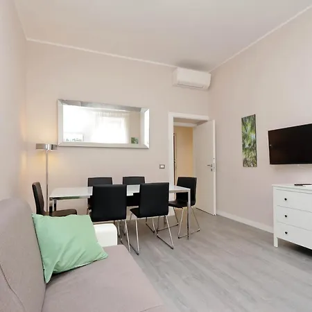 Vatican Museum Bright Up To 8 People Apartment Rome